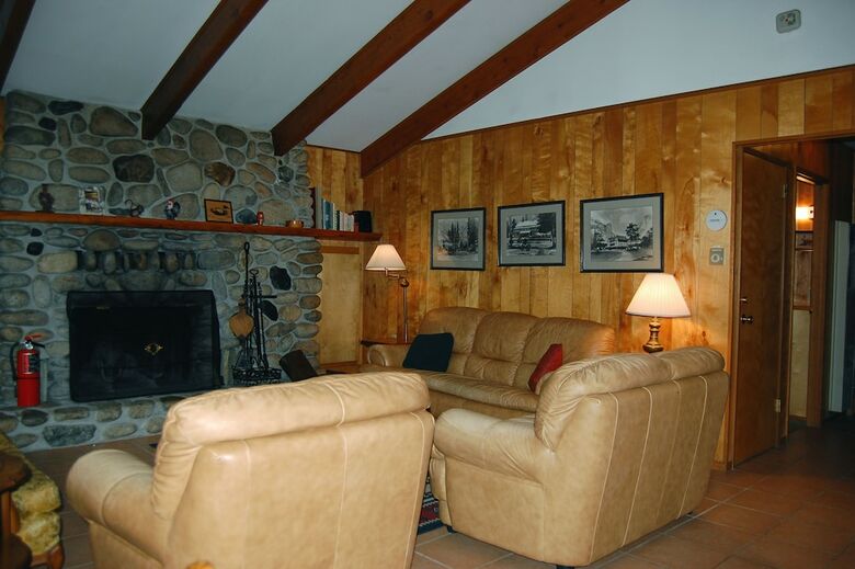 Cabana Ackley's Place