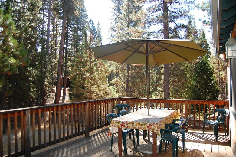 Cabana Fox Hollow