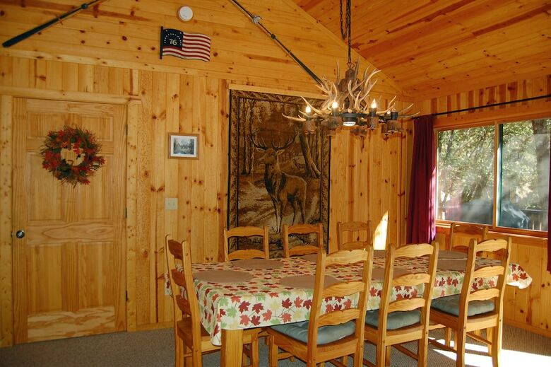 Cabana Fox Hollow