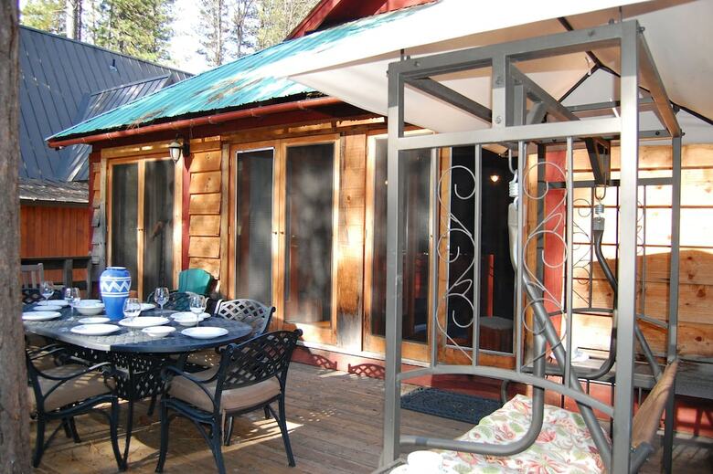 Cabana Black Oak Lodge