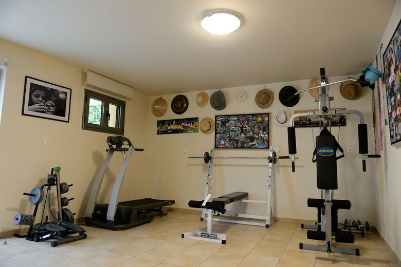 Apartamentos Patras Villa Elia