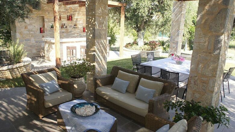 Apartamentos Patras Villa Elia