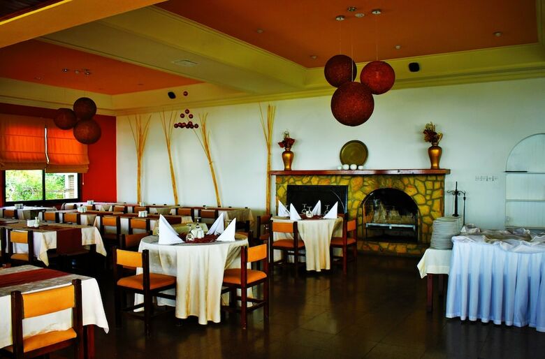 Hotel Onar Village