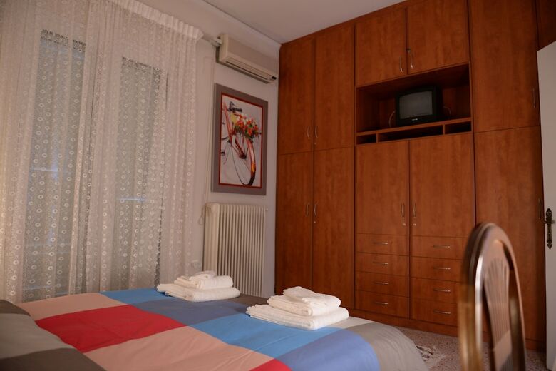 Apartamentos Patras White Castle