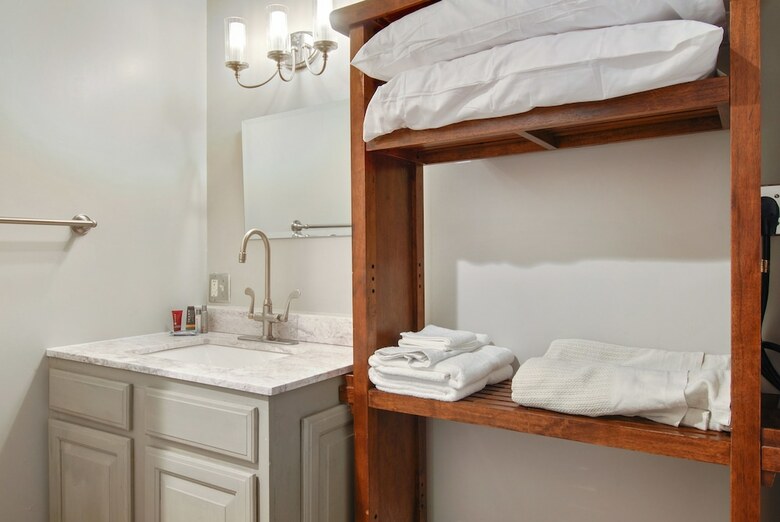Apartamentos 2038 Iberville Studio Rear 2bd