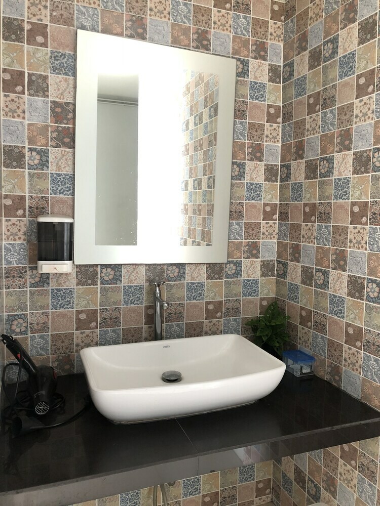Hostal Oyo 692 Nakara Ayutthaya