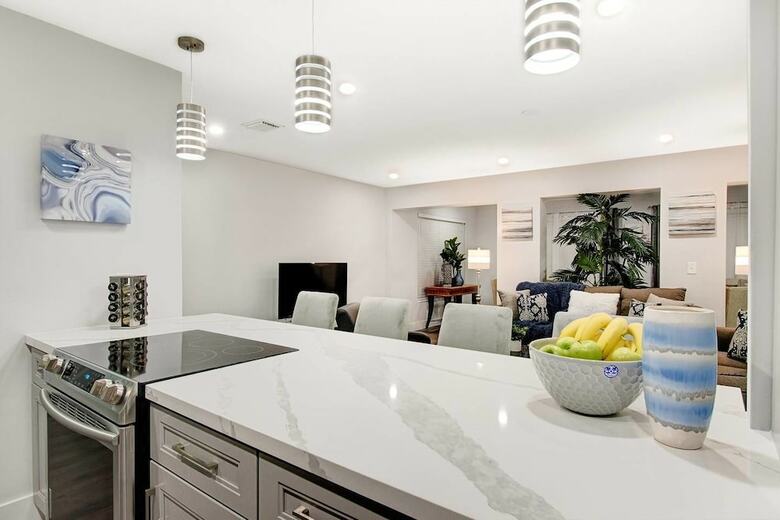 Comfortable Luxurious Home Min To Beach W/hottub