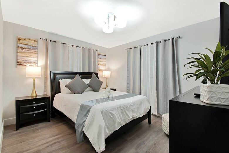 Comfortable Luxurious Home Min To Beach W/hottub