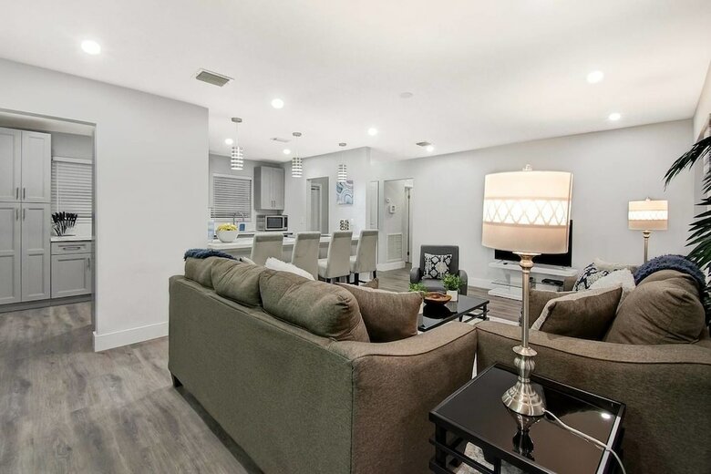 Comfortable Luxurious Home Min To Beach W/hottub