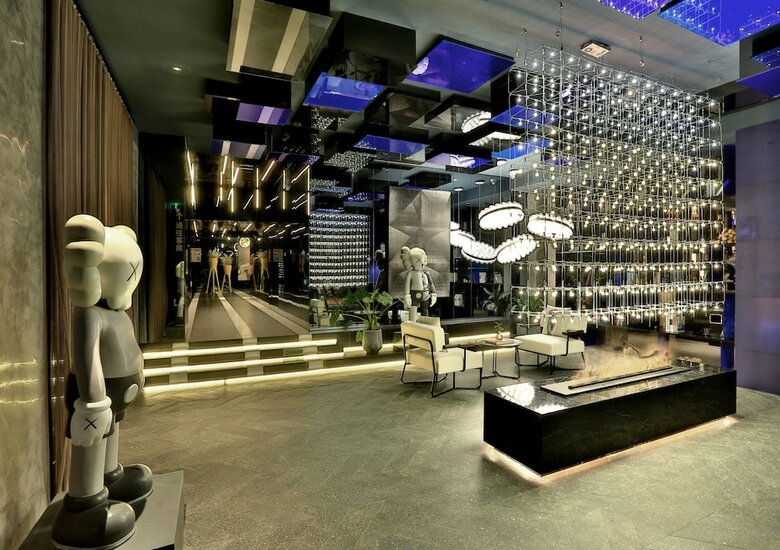 Hangzhou Vline Hotel
