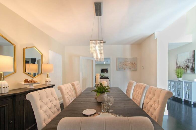 Hollywood Dream House - 5 Bedroom W/heated Pool