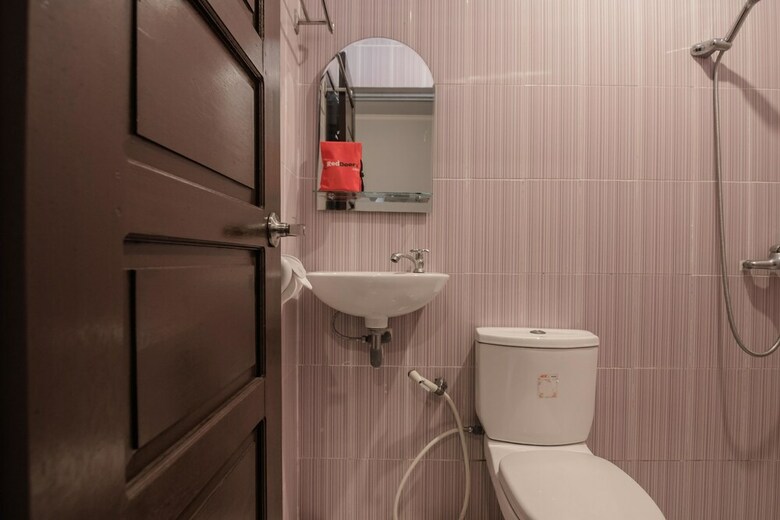 Hotel Reddoorz Syariah Plus @ Banjarbaru