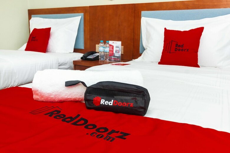 Hotel Reddoorz Premium @ Mabolo Cebu 2
