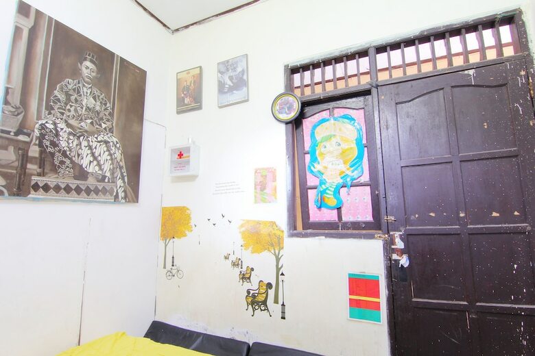 Hotel D'angkring Wisma Sarjana