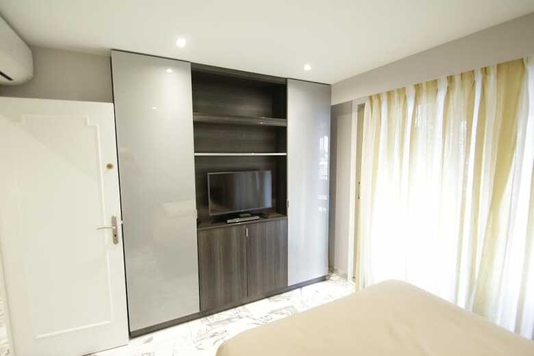 B&B Le France Nice Centre