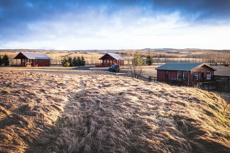 Sm�rat�n Farm Eco Lodges