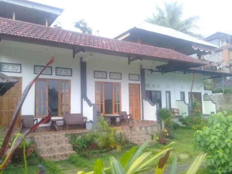 Hotel Aris Homestay And Warung Made