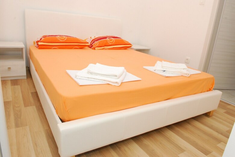 Hera Apartments