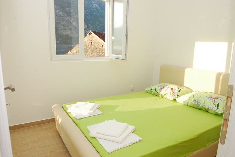Hera Apartments