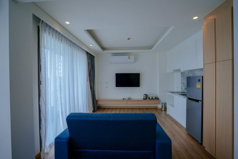 Hotel The Aristo Beach Resort ( Surin )