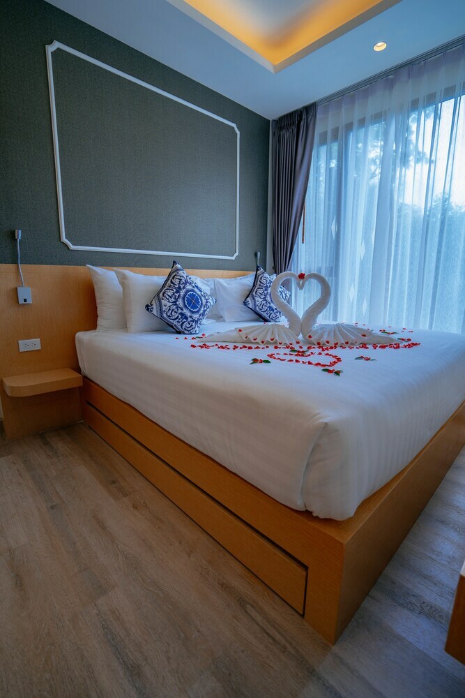 Hotel The Aristo Beach Resort ( Surin )