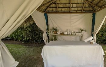 Hotel Costa Las Ballenas
