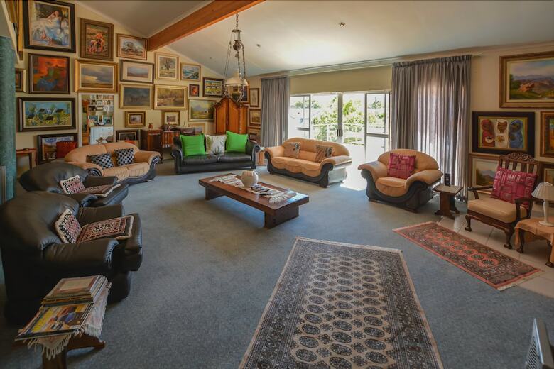 Hotel 7 Eland Boutique Guesthouse