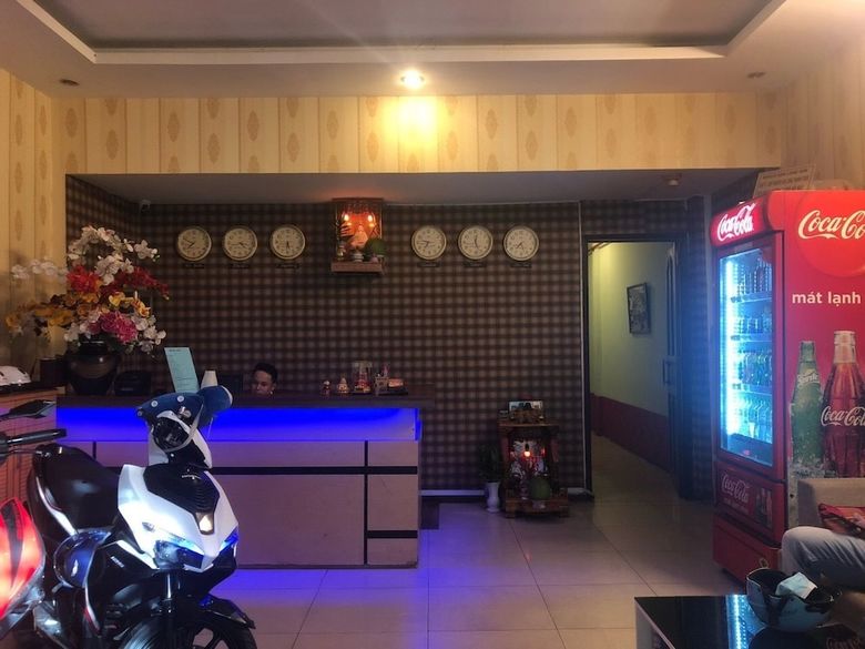 Oyo 627 Long Son Hotel