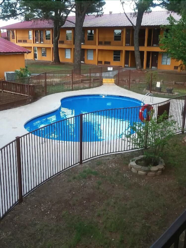 Motel Sweetwater Inn