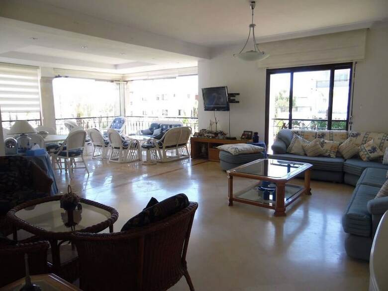 Apartamentos App Akl