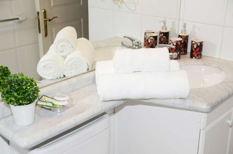 Aparthotel International Suites