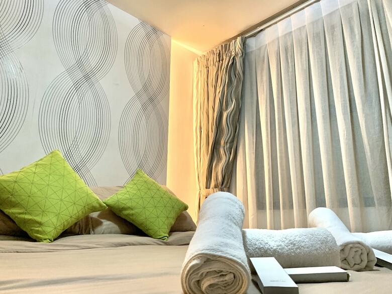 Spacious 1 Br Unit In Appleone Ayala