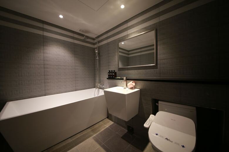 Avenue Hotel
