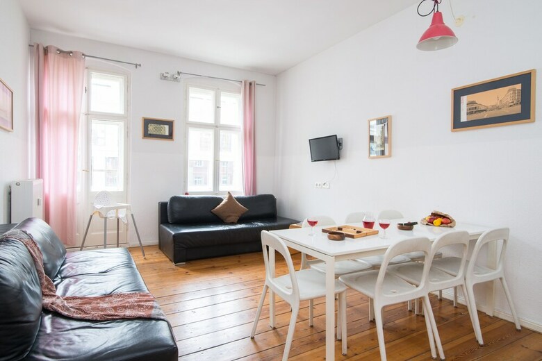 Apartments Elpilar Friedrichshain