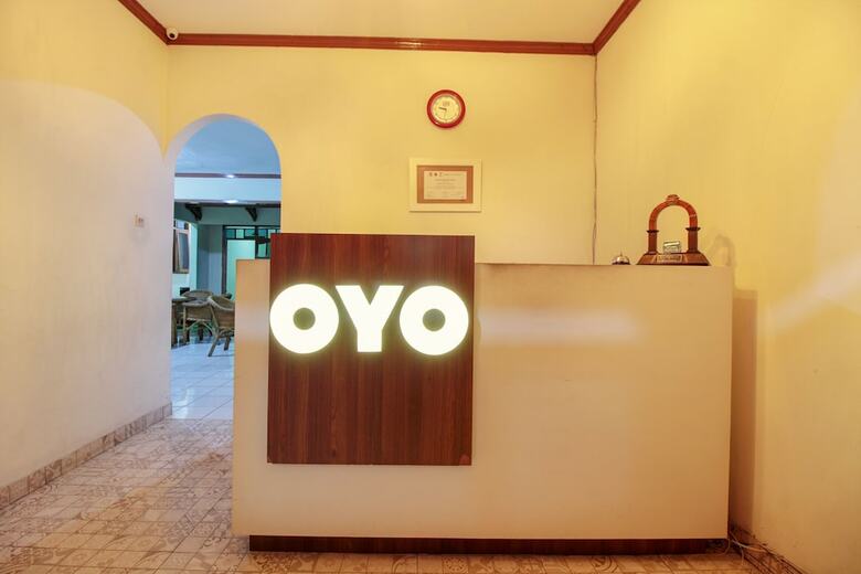Oyo 249 Hotel Astria Graha