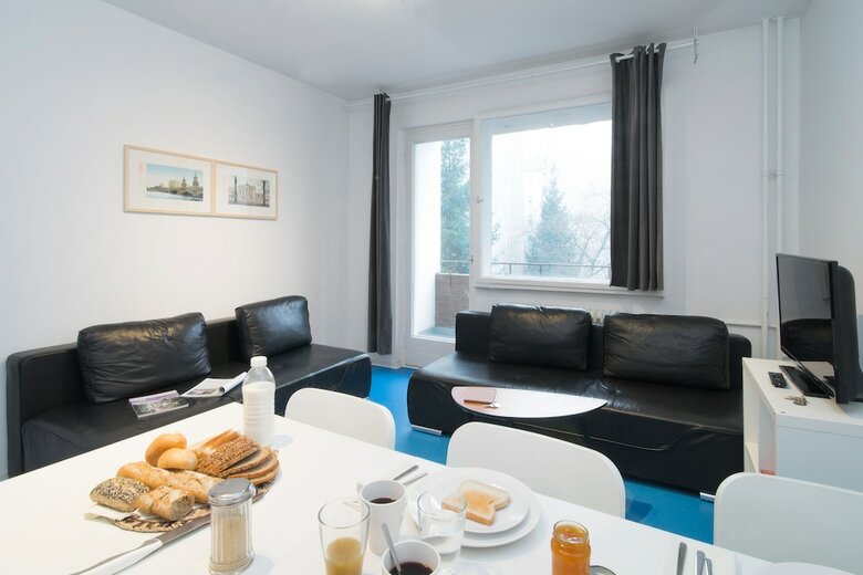 Apartments Elpilar Wedding