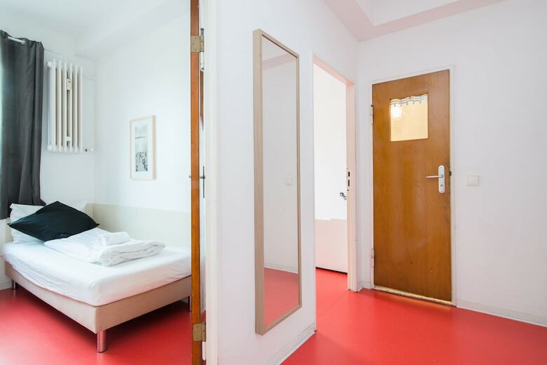 Apartments Elpilar Wedding