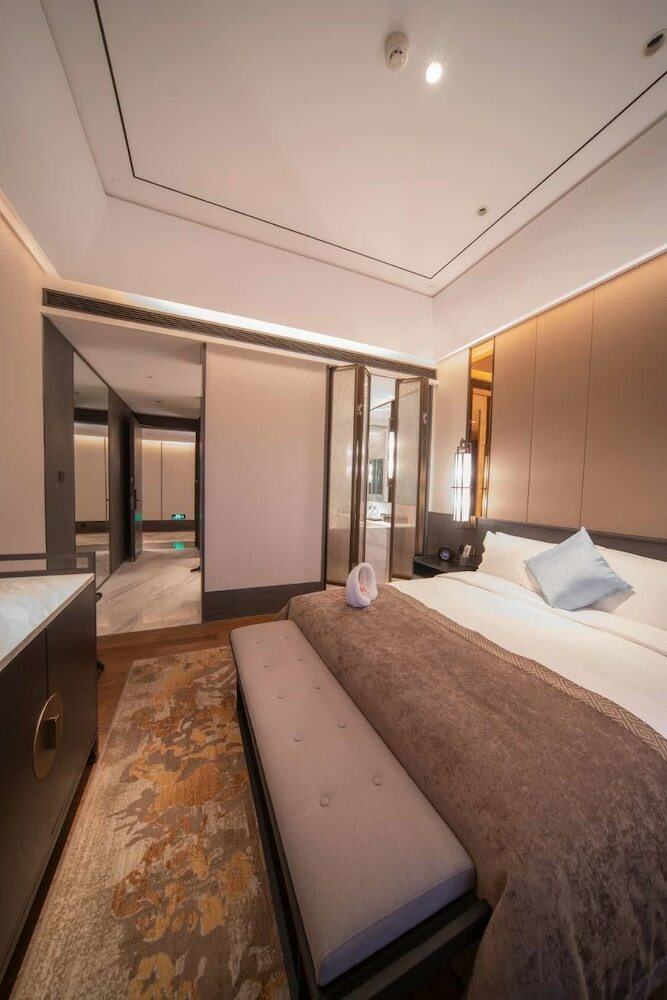 Pury Hotel
