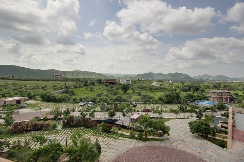 Hotel Palm Valley Svasti Resort