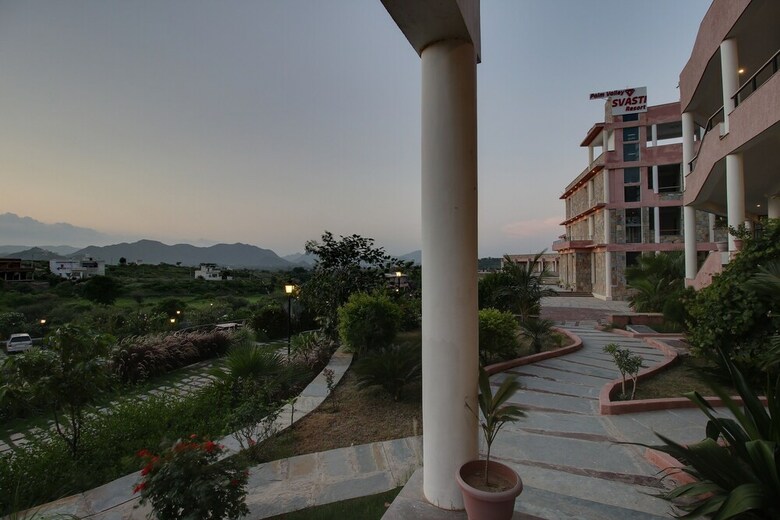 Hotel Palm Valley Svasti Resort