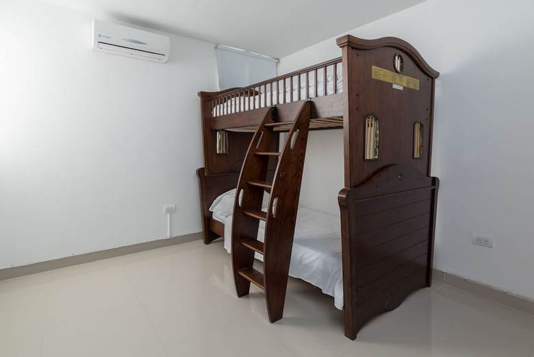 Apartamentos Galeon By Nomad Guru