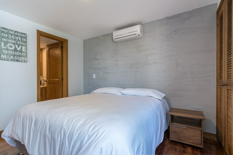 Apartamentos Alcazar de Oviedo By Nomad Guru