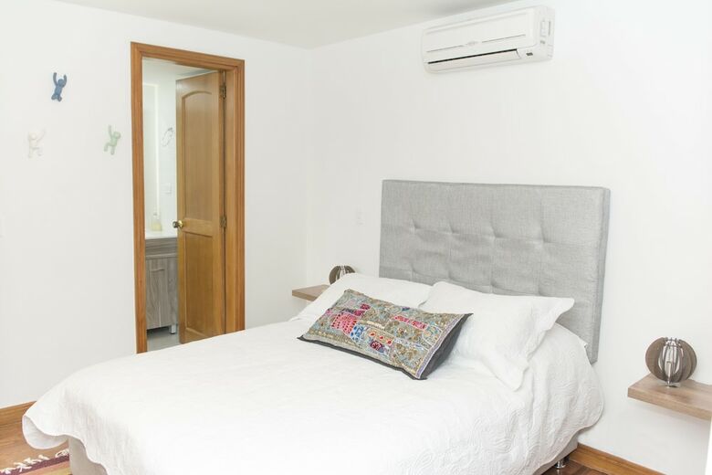Apartamentos Alcazar de Oviedo By Nomad Guru