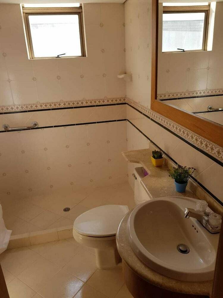 Apartamentos Alcazar de Oviedo By Nomad Guru