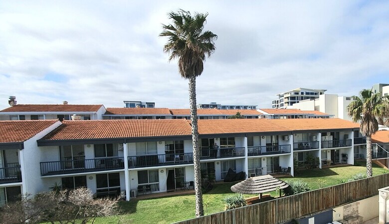 Apartamentos West Beach Lagoon 219 Sleeps 3!