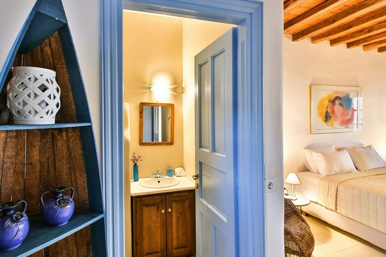 Villa Anerousses Mykonian Traditional Houses