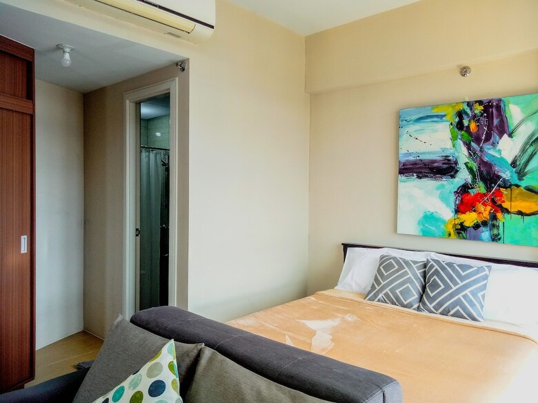 Airport T3 Newport Condotel