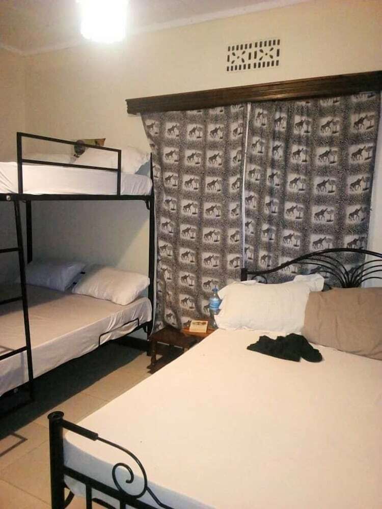 Hostal Glorious Arusha Backpackers - Hostel