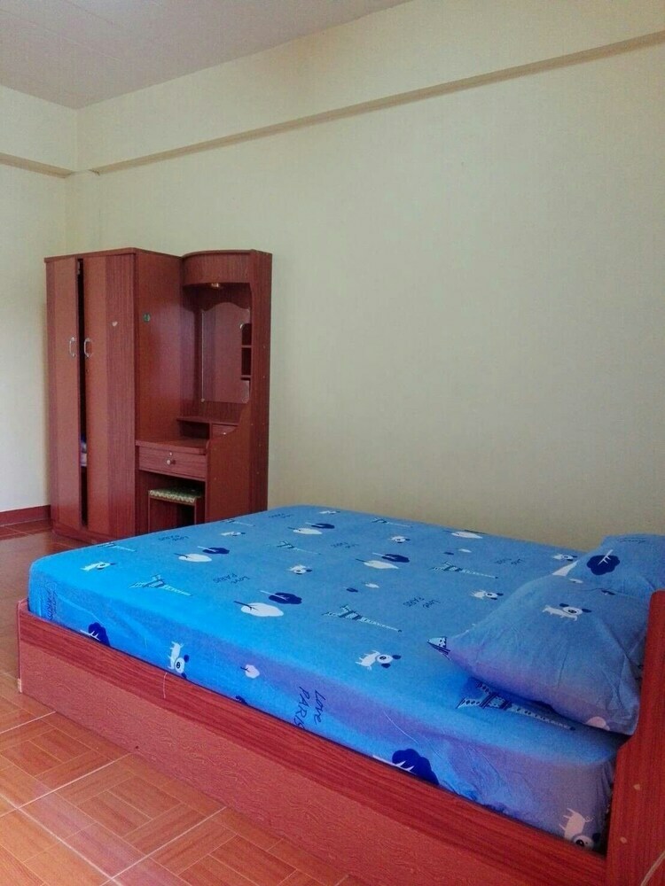 Hotel Baan Jaroenporn