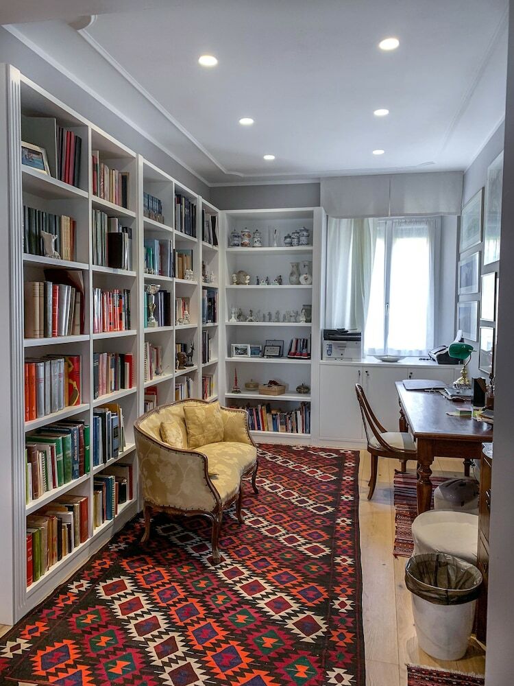 Hotel La Nuova Corte Rooms